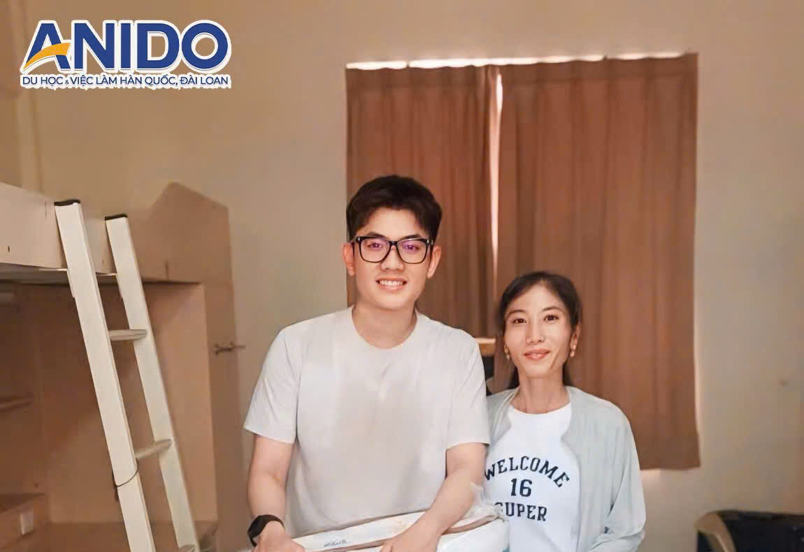 Hành trình của học viên Nguyễn Hoàng Phúc – Từ hành trình tưởng như khép lại, đến tấm vé đoàn tụ cùng mẹ tại Đài Loan đầy xúc động.